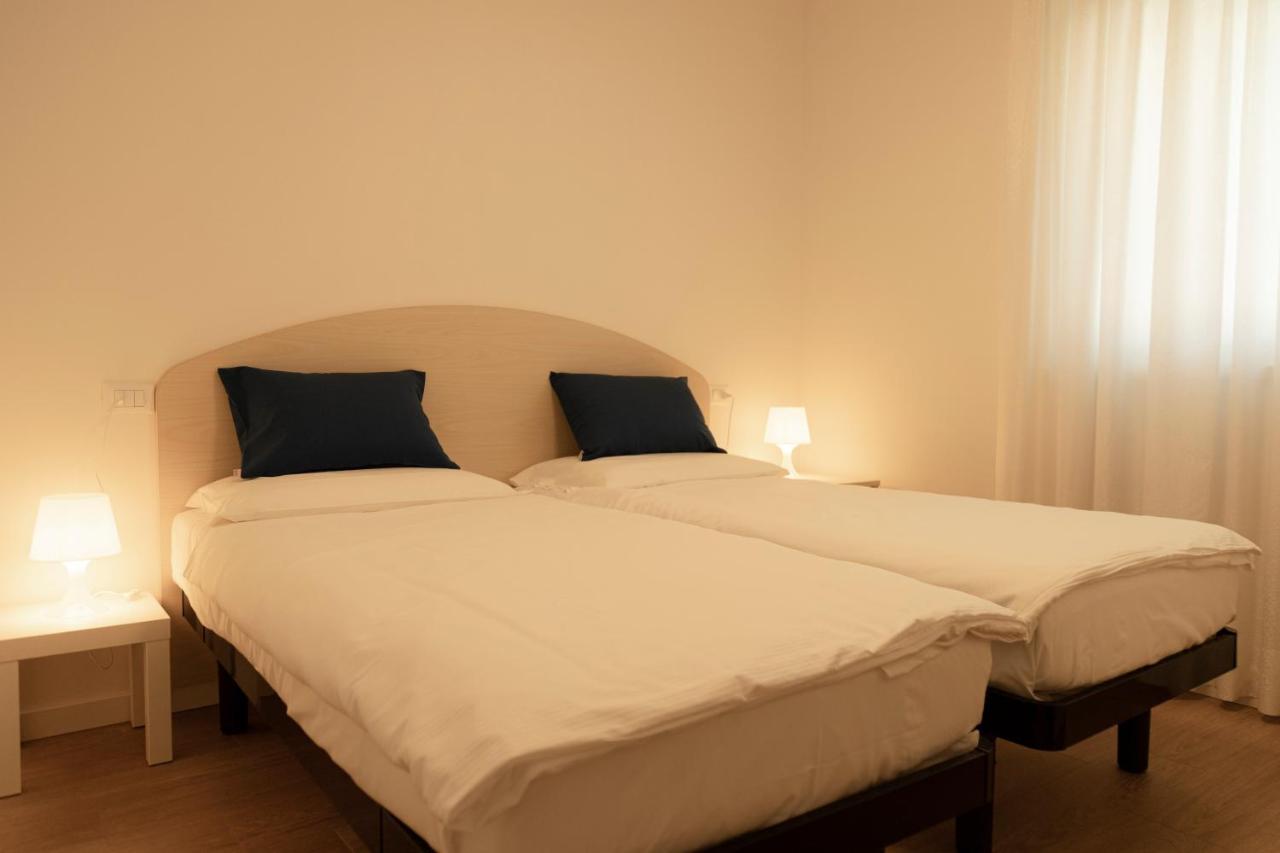Holiday Apartments Giulia - Blue เปียตรามูราตา ภายนอก รูปภาพ